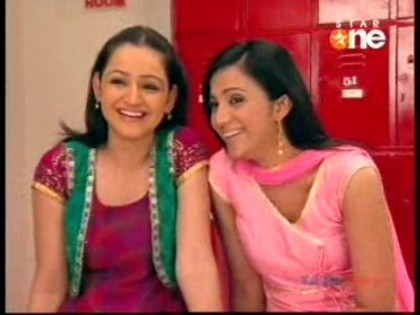 dilmilgaye25thoctdesi06oa2 - DILL MILL GAYYE CAPS