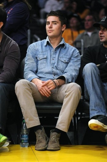 zac-efron-lmajorete-3