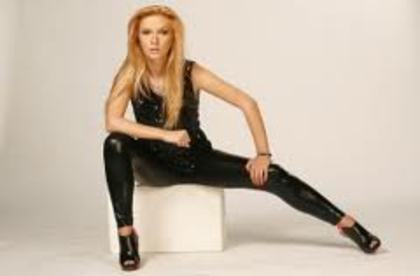 adela super smecherita