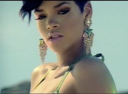 rihanna (1)