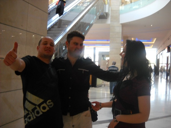 Bogdan-Lori -Florin - In Mall Cotroceni cu prietenii-with friends in Mall