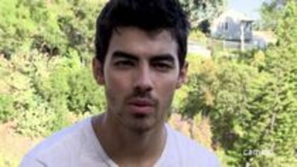 22905253_BXDVRUVFR - Cambio Cares - Joe Jonas On Bullying part 1