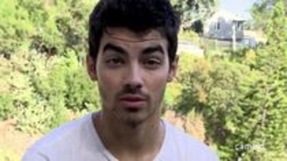 22905495_XBJRSGIVM - Cambio Cares - Joe Jonas On Bullying part 1