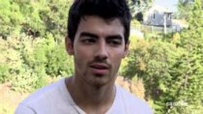 22905571_IPKGWFBAL - Cambio Cares - Joe Jonas On Bullying part 2