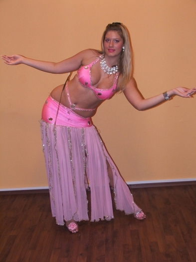 5199551 - Bellydance