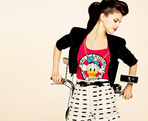 tumblr_ljtdehNDcr1qhyqkmo1_500_large - SeleNA goMEz