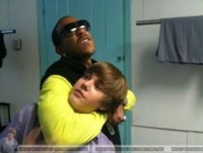 16479442_SLSZAFVBK - Justin-Bieber