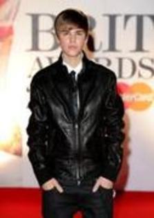 32726096_ZVFTCQRNF - Justin-Bieber