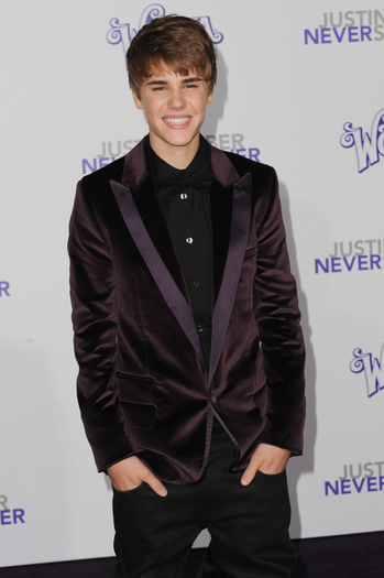 823a9_justin-bieber-never-say-never-premiere - Justin Bieber 00000