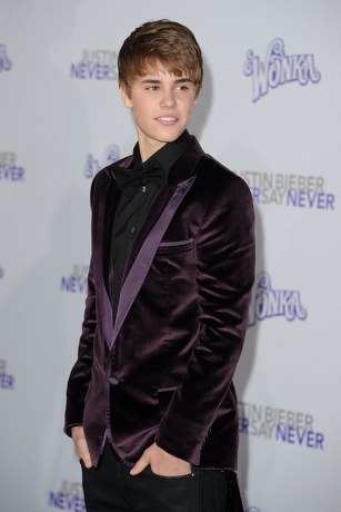 823a9_Justin-Bieber-Never-Say-Never-Premiere-hairstyle - Justin Bieber 00000