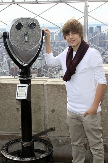 OCT-09-REX_1818206a - Justin Bieber 00000