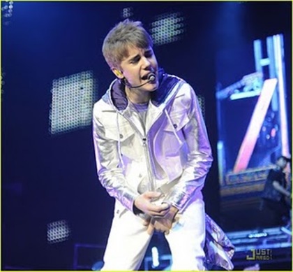 justin-bieber-ahoy-holland-25