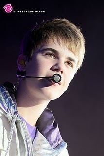 Justin-Bieber-Paris-France-Concert-Performance - Justin Bieber 00000