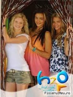 hello! emma tocmai a plecat! nu stiai?