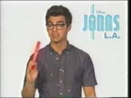 25968082_MBEHTOQQS - Disney Channel Intro - Joe Jonas NEW