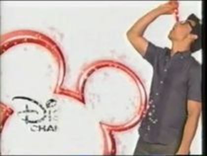 25968123_XDRNDGQQM - Disney Channel Intro - Joe Jonas NEW