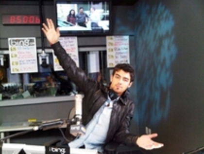 13711979_IEYGYKPAE - Joe at On air with Ryan Seacrest