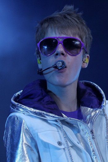 Justin+Bieber+Justin+Bieber+Live+Singapore+FJcwV9Kt-ZIl