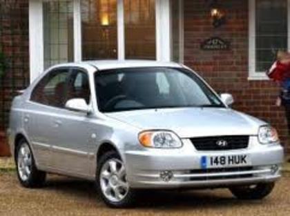 images (35) - Hyundai Accent