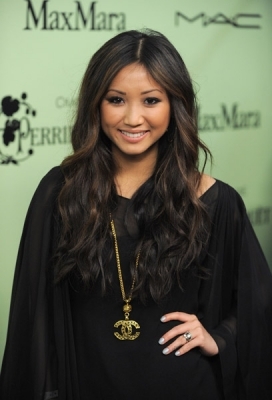 normal_brenda-song-0015