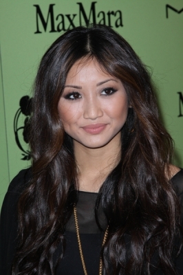 normal_brenda-song-0030