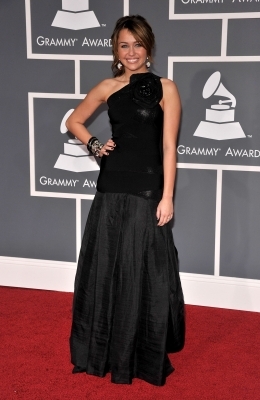 normal_11 - Grammy Awards - Arrivals 2009