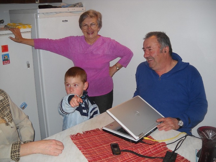 MERGE CU LAPTOP - FERMA LUI EMIL