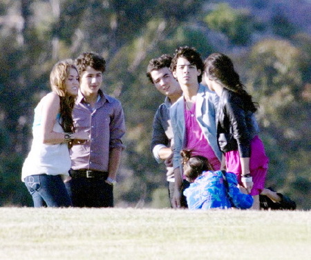 hey paparazi - jonas brothers