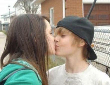 poze cu justin bieber si iubita lui 2 - justin bieber