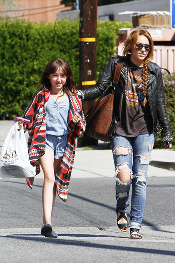 Miley+Cyrus+Miley+Noah+Cyrus+Sharky+LA+LudotSFhyuCl