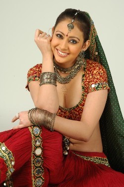 Preeti Jhangiani - CONCURS 001-actrita bollywoodiana care arata cel mai bine ca mireasa