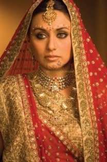 Rani Mukherjee - CONCURS 001-actrita bollywoodiana care arata cel mai bine ca mireasa