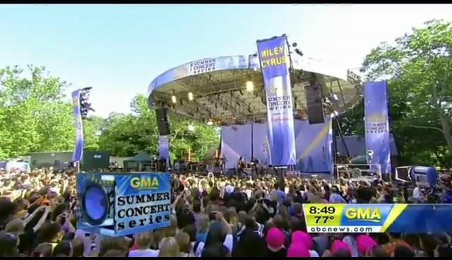 bscap0648 - Good Morning America Robot