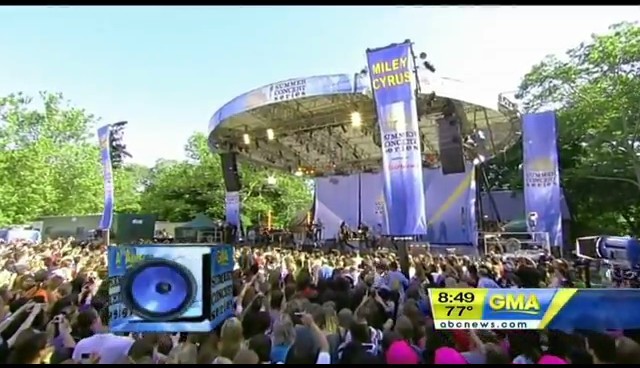 bscap0649 - Good Morning America Robot