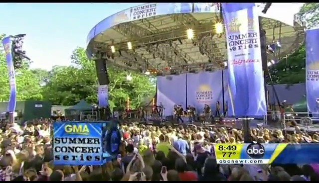 bscap0653 - Good Morning America Robot