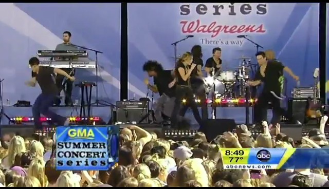 bscap0666 - Good Morning America Robot