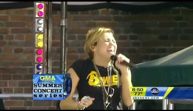 bscap0687 - Good Morning America Robot