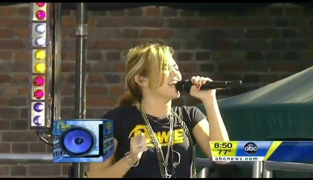 bscap0691 - Good Morning America Robot