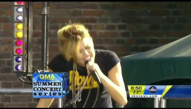 bscap0696 - Good Morning America Robot