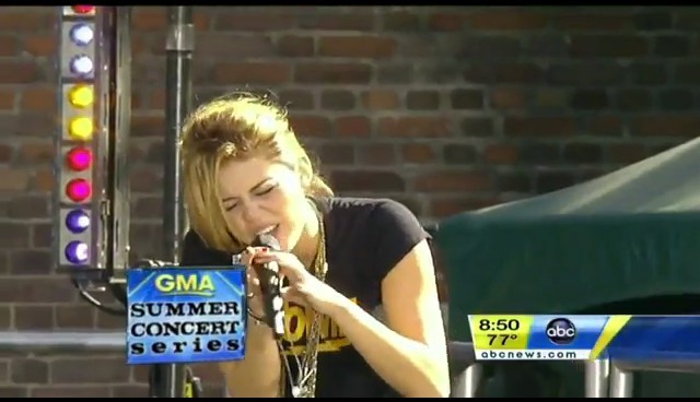 bscap0698 - Good Morning America Robot