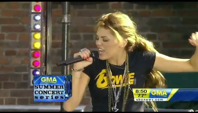 bscap0705 - Good Morning America Robot