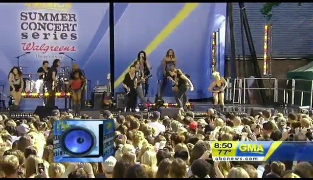 bscap0711 - Good Morning America Robot