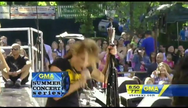 bscap0717 - Good Morning America Robot