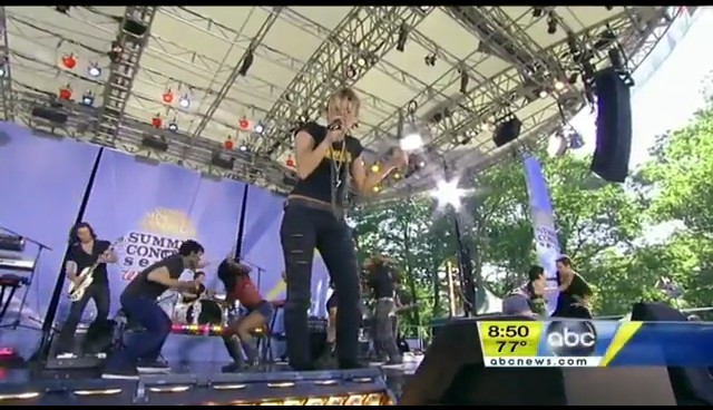 bscap0751 - Good Morning America Robot