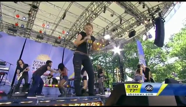 bscap0752 - Good Morning America Robot