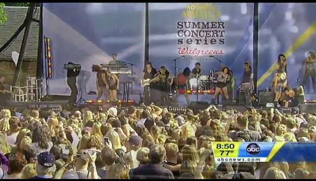 bscap0763 - Good Morning America Robot