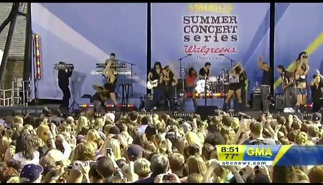 bscap0767 - Good Morning America Robot