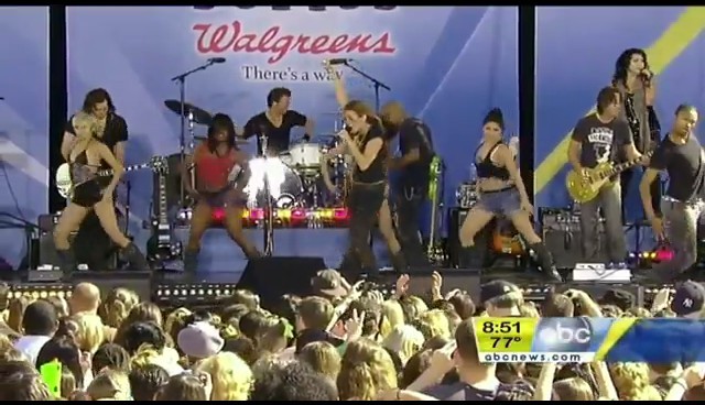 bscap0811 - Good Morning America Robot