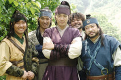 32875930_EVOUHLCQA - oameni lui jumong