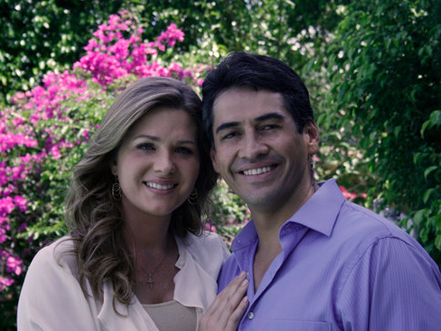 Sonya & Gabriel - Sonya Smith si Gabriel Porras